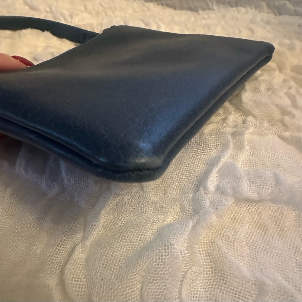 Matt & Nat Navy Vegan Leather Wristlet - Picture 10 of 11